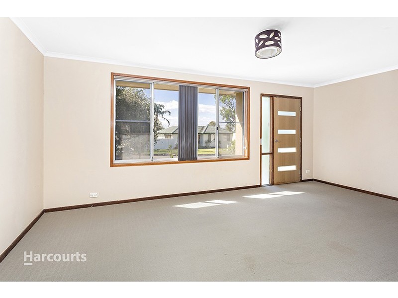 24 Jacaranda Crescent, Albion Park Rail NSW 2527