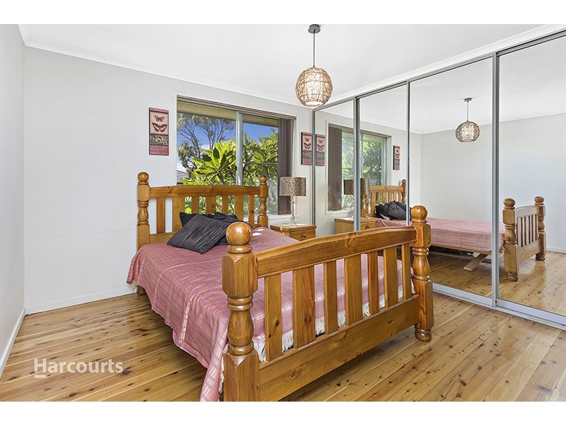 24 Jacaranda Crescent, Albion Park Rail NSW 2527