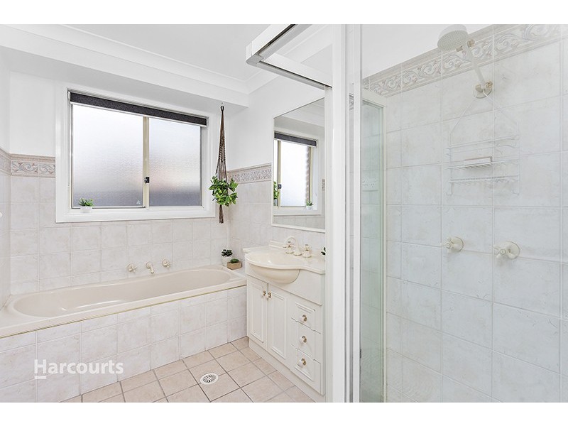 26 Hillside Drive, Albion Park NSW 2527