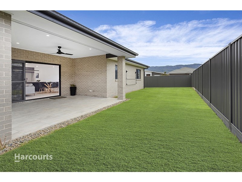 31 Farmgate Crescent, Calderwood NSW 2527