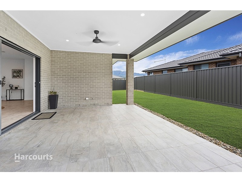 31 Farmgate Crescent, Calderwood NSW 2527
