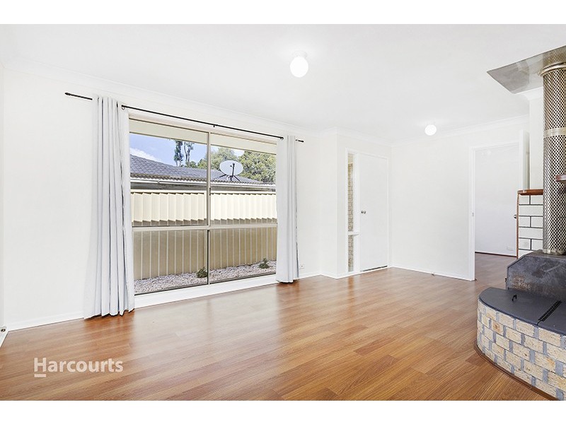 24 Mayfield Circuit, Albion Park NSW 2527
