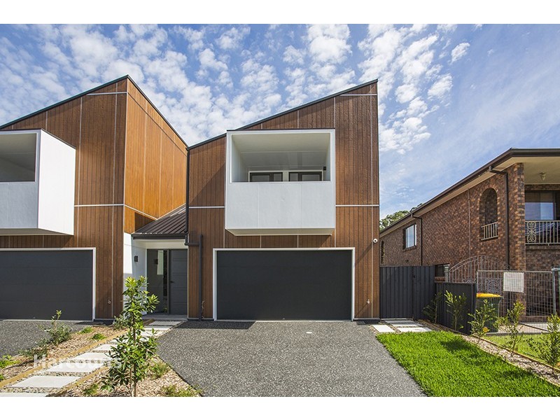 1/8 Ocean Beach Drive, Shellharbour NSW 2529