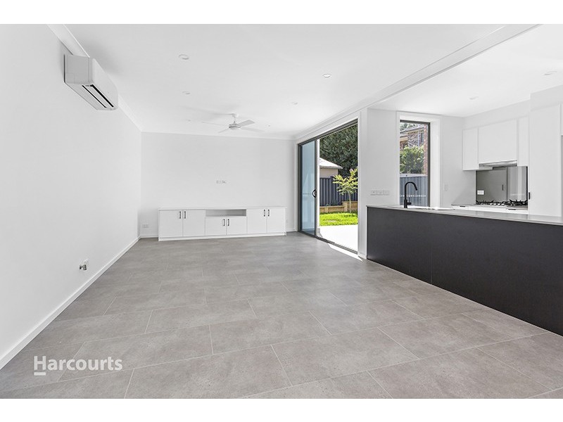 1/8 Ocean Beach Drive, Shellharbour NSW 2529