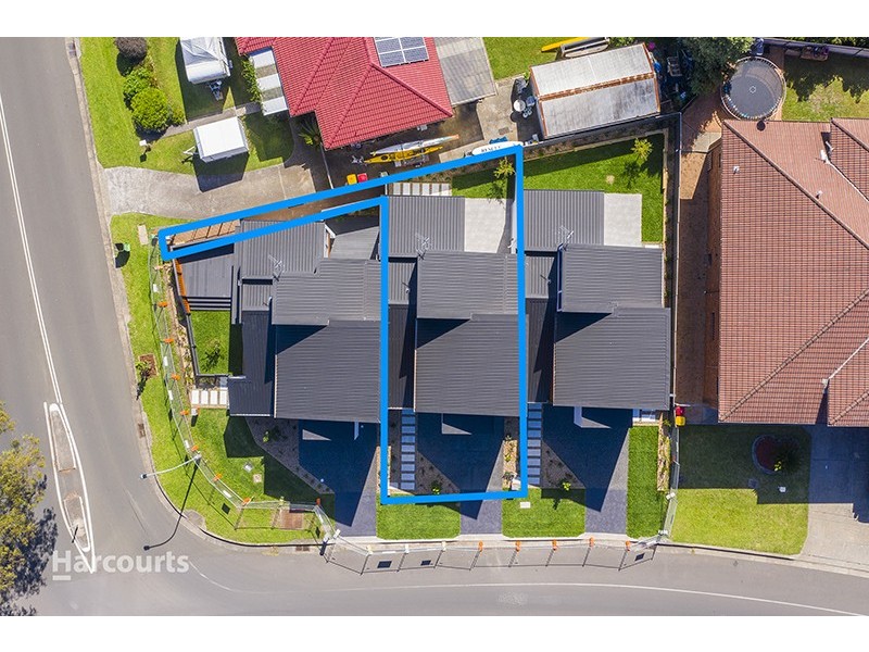 2/8 Ocean Beach Drive, Shellharbour NSW 2529