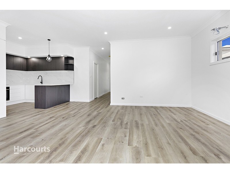 4/14 Jeffcoat Street, Albion Park NSW 2527