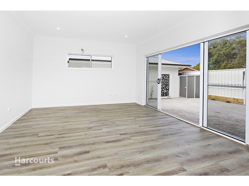 4/14 Jeffcoat Street, Albion Park NSW 2527