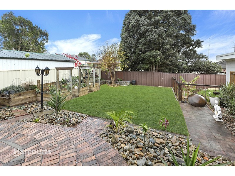 26 Cassia Street, Barrack Heights NSW 2528