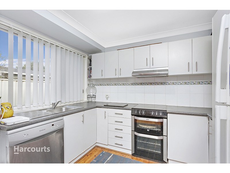 2/9 Burdekin Drive, Albion Park NSW 2527