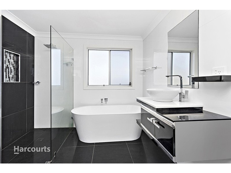 2/29 Addison Avenue, Lake Illawarra NSW 2528