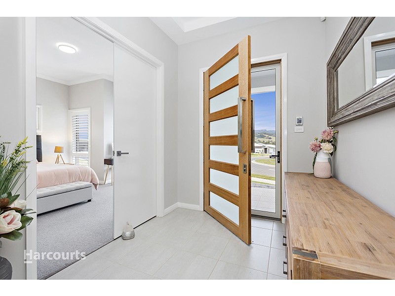 59 Wildflower Crescent, Calderwood NSW 2527