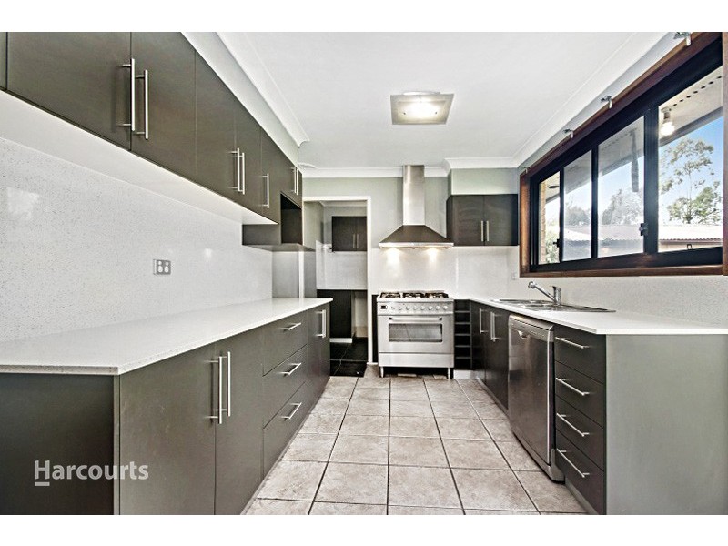 5 Kauri Street, Albion Park Rail NSW 2527