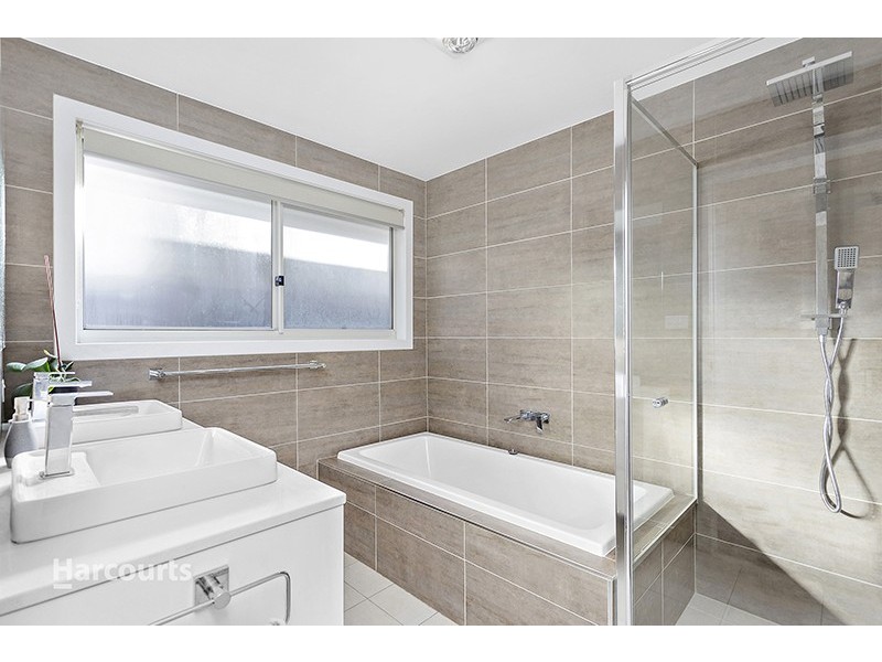 45 Brushgrove Circuit, Calderwood NSW 2527