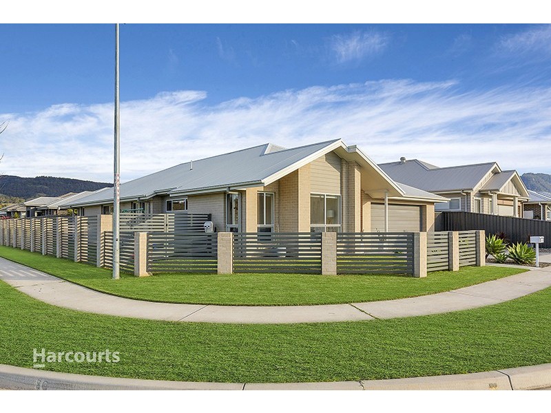 45 Brushgrove Circuit, Calderwood NSW 2527