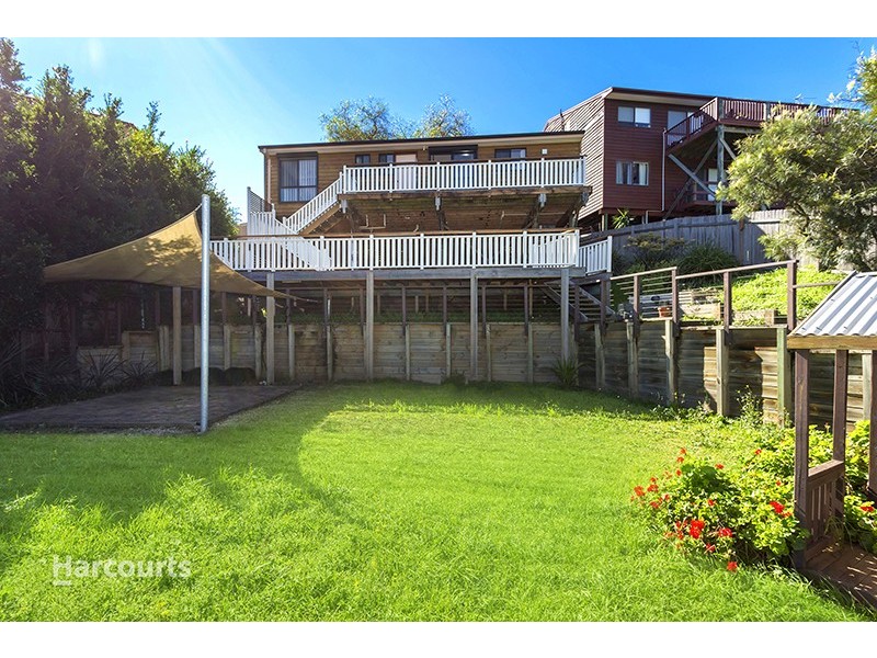 13 Pennant Crescent, Berkeley NSW 2506