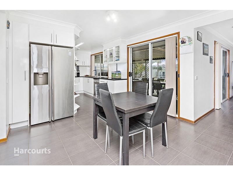 29 Paperbark Street, Albion Park Rail NSW 2527