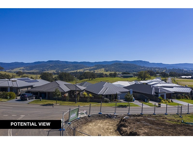6 Araluen Terrace, Tullimbar NSW 2527