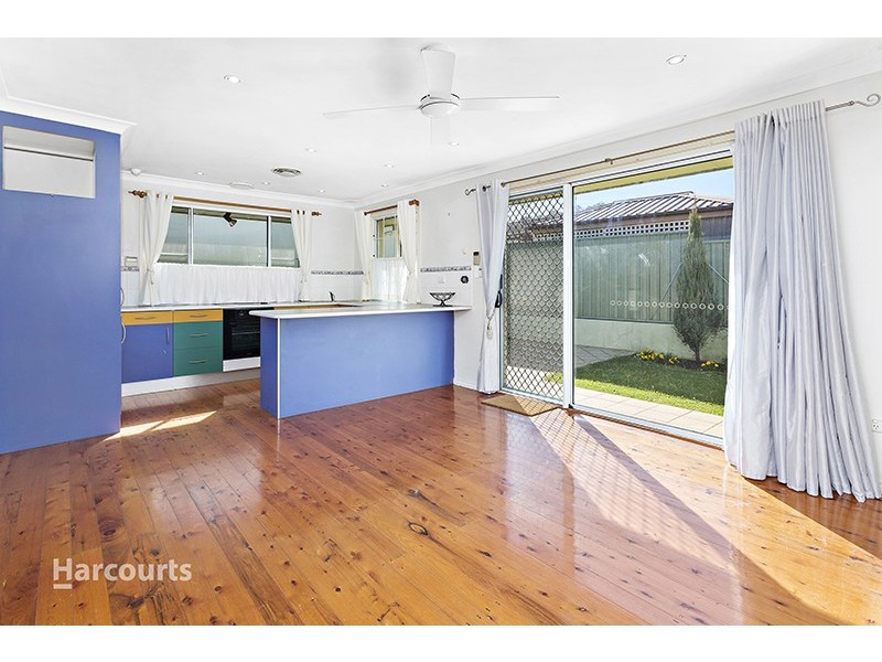 30 Mackenzie Avenue, Mount Warrigal NSW 2528