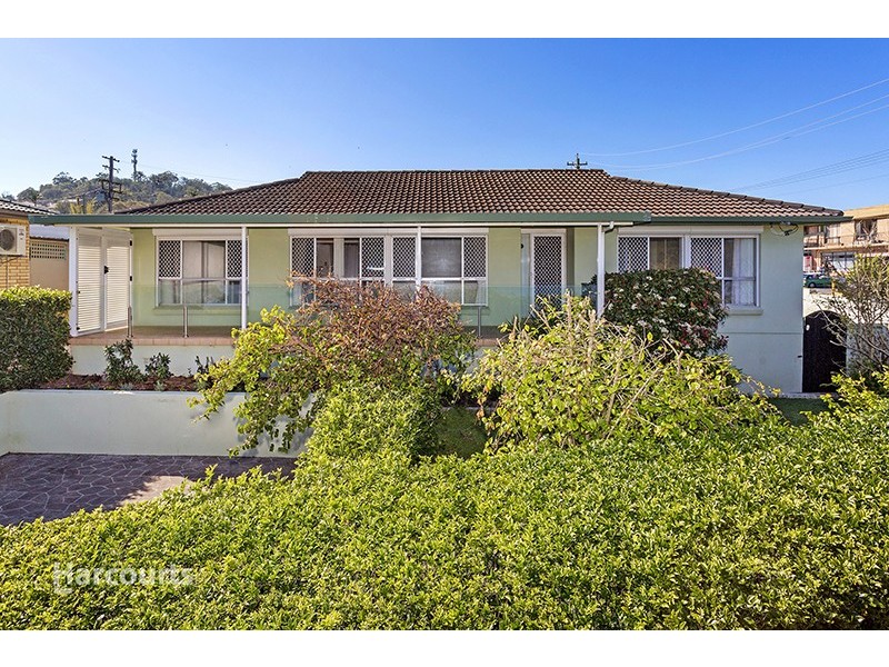 30 Mackenzie Avenue, Mount Warrigal NSW 2528