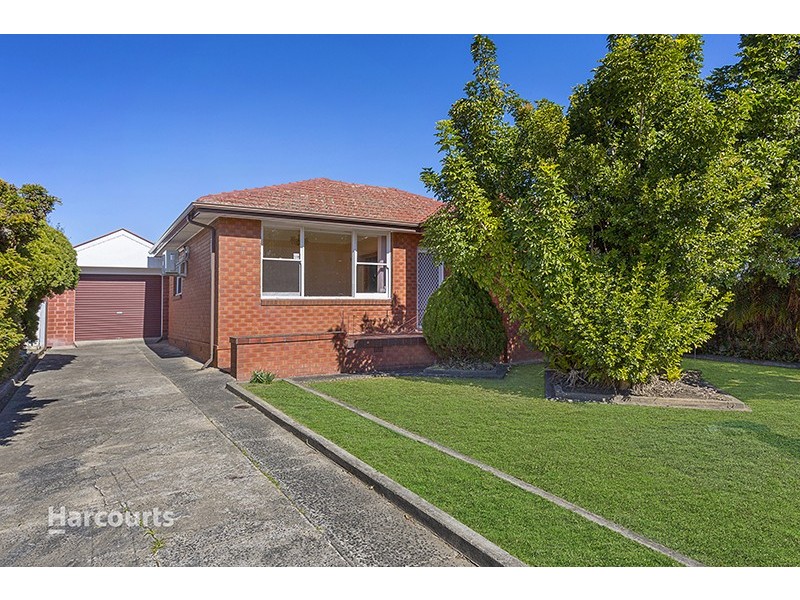 83 Parkes Street, Oak Flats NSW 2529