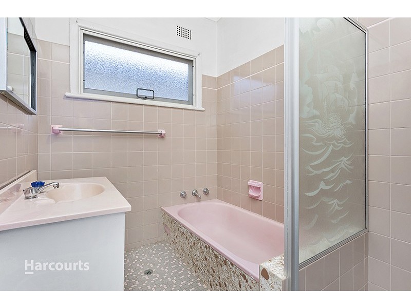 83 Parkes Street, Oak Flats NSW 2529