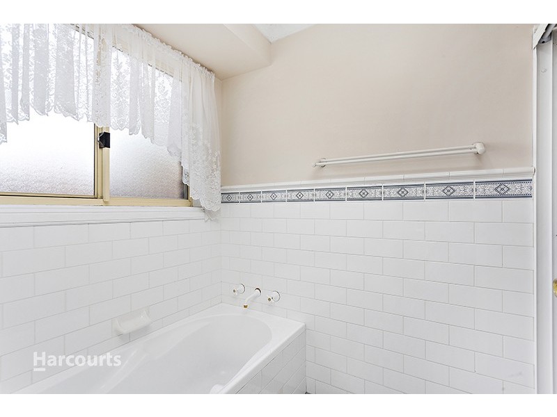 21 Hillside Drive, Albion Park NSW 2527