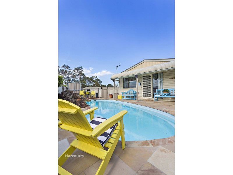 7 Church Street, Albion Park NSW 2527
