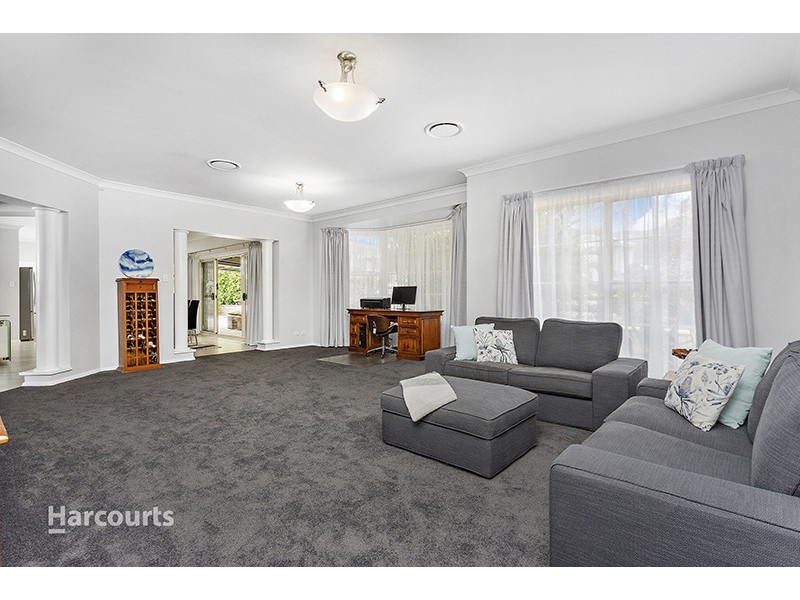 5 Johnstons Close, Yellow Rock NSW 2527