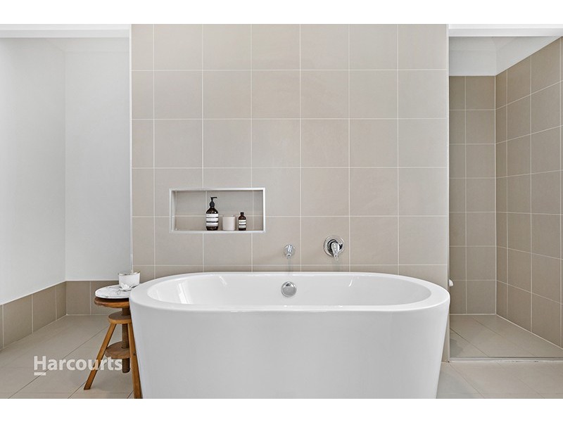 9 Ellerston Parkway, Shell Cove NSW 2529