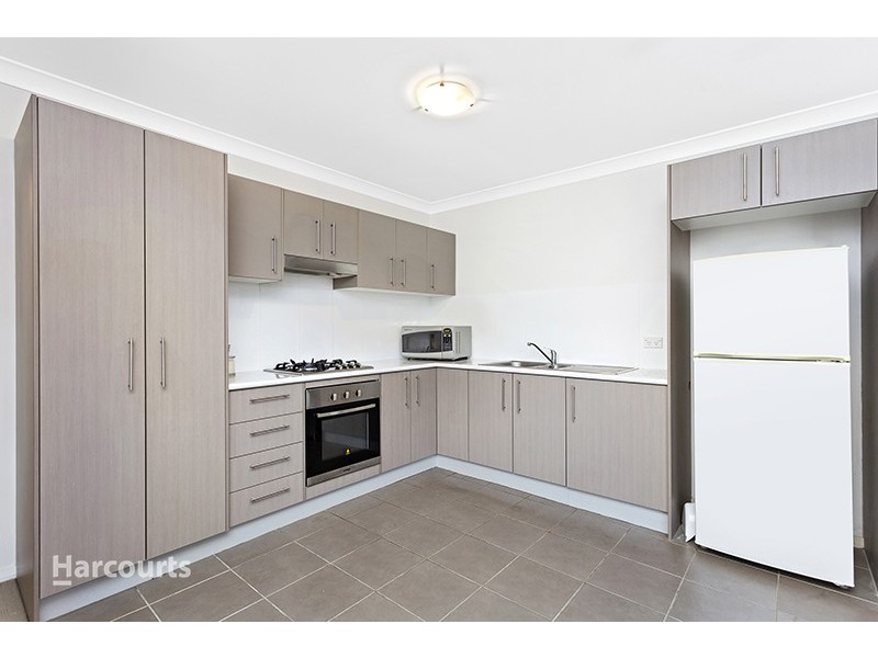 2/57 Illowra Crescent, Primbee NSW 2502