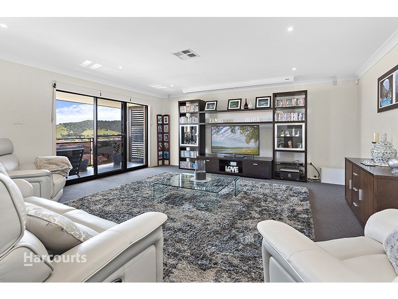 16 Darling Drive, Albion Park NSW 2527