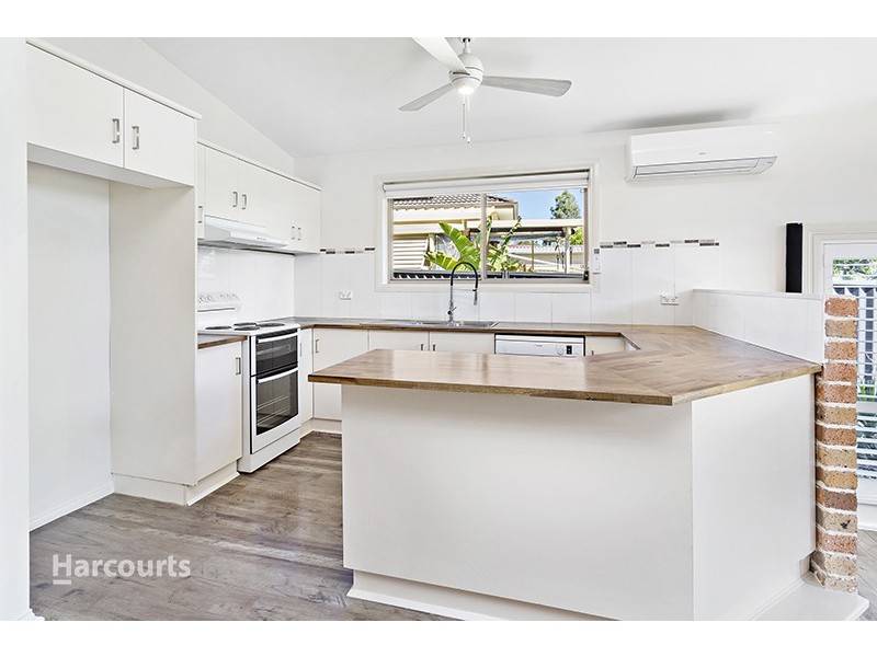 1/8 Raleigh Street, Albion Park NSW 2527