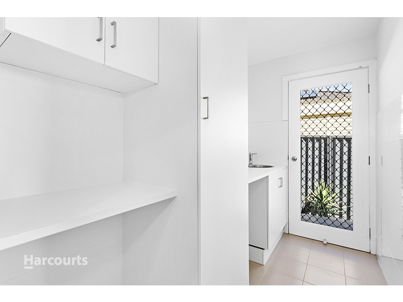 1/8 Raleigh Street, Albion Park NSW 2527