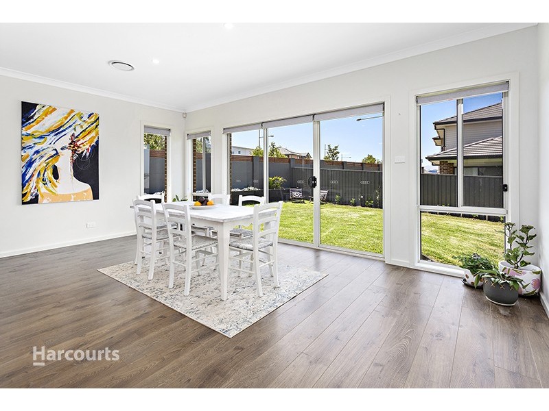 1 Mountain Ash Street, Calderwood NSW 2527