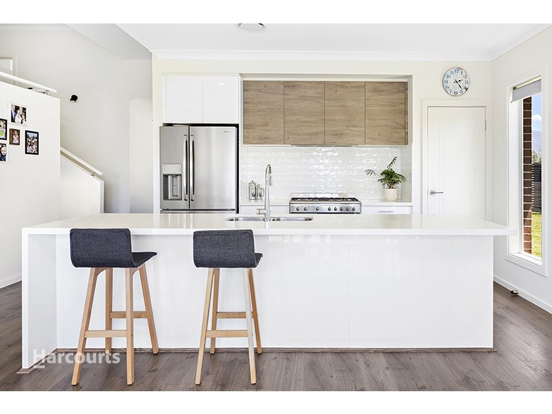 1 Mountain Ash Street, Calderwood NSW 2527