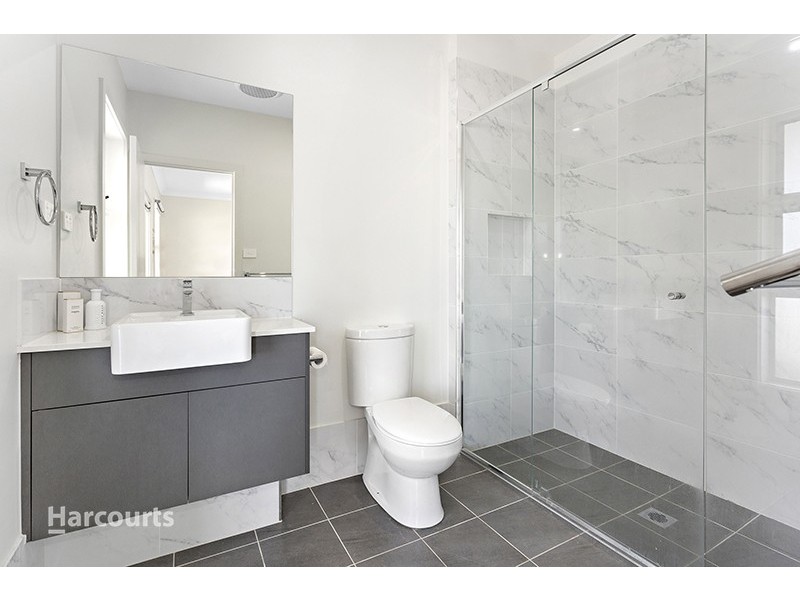 1 Mountain Ash Street, Calderwood NSW 2527
