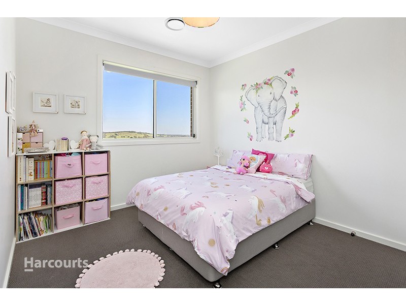 1 Mountain Ash Street, Calderwood NSW 2527