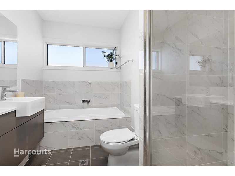1 Mountain Ash Street, Calderwood NSW 2527