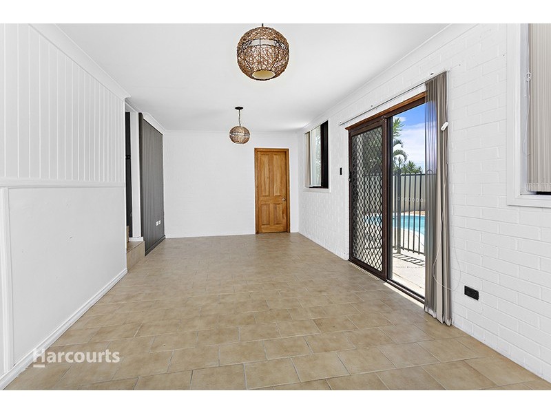 37 Scenic Crescent, Albion Park NSW 2527