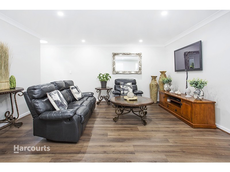 11 Pambula Street, Tullimbar NSW 2527