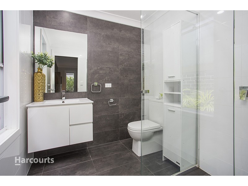 11 Pambula Street, Tullimbar NSW 2527