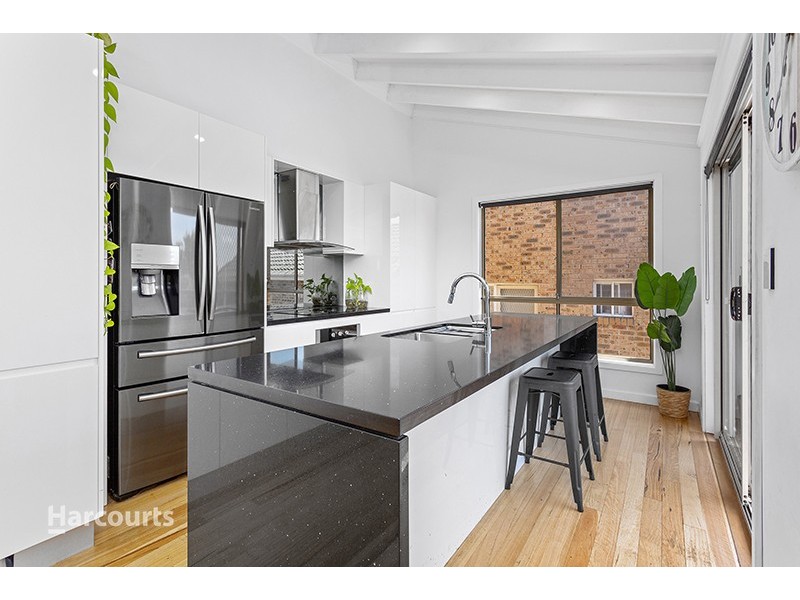 12 Burnett Place, Albion Park NSW 2527