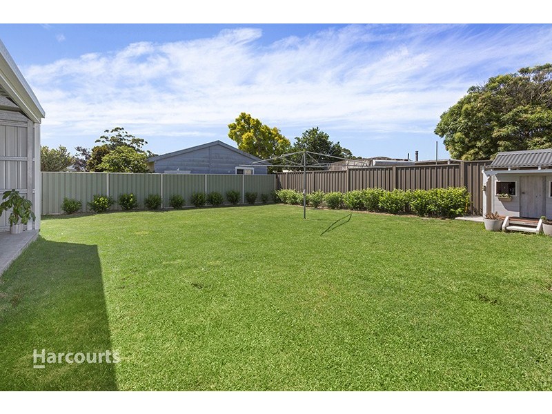 16 Polock Crescent, Albion Park NSW 2527