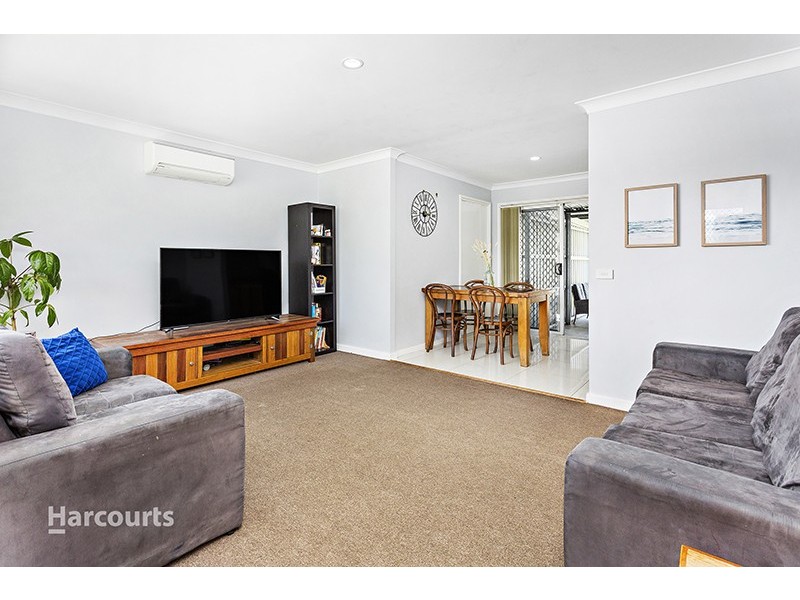 16 Polock Crescent, Albion Park NSW 2527