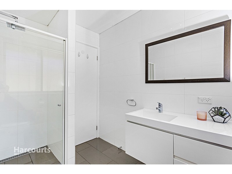 16 Polock Crescent, Albion Park NSW 2527