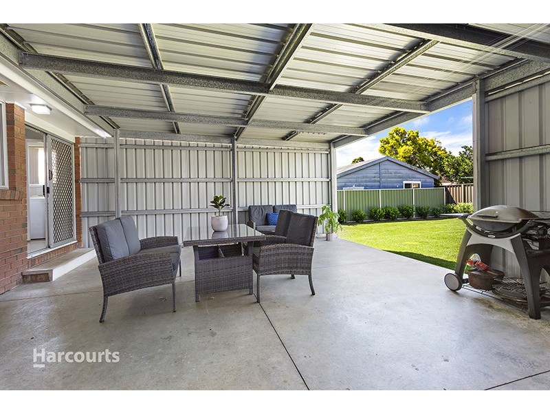 16 Polock Crescent, Albion Park NSW 2527