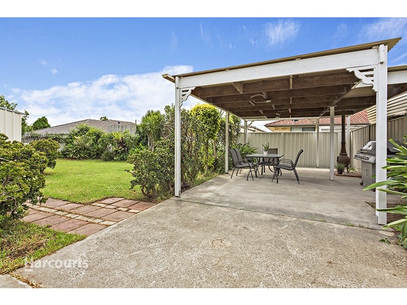 17 Paperbark Street, Albion Park Rail NSW 2527