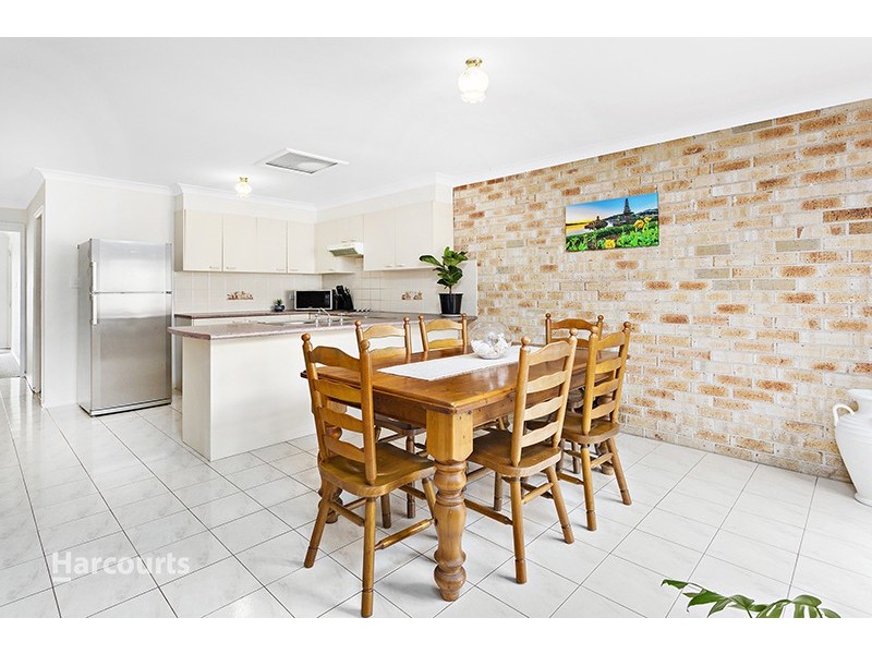 2/18 Kianga Close, Flinders NSW 2529