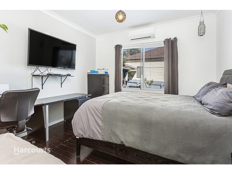 11 Lakeview Parade, Primbee NSW 2502
