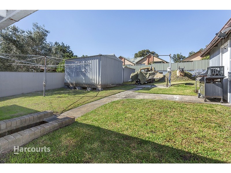 11 Lakeview Parade, Primbee NSW 2502
